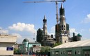 Между Троицким подворьем и храмом святителя Филиппа